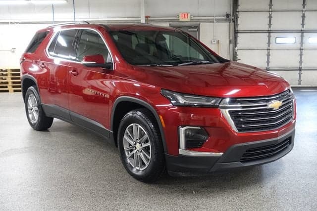 2023 Chevrolet Traverse LT Cloth — photo 1 of 5