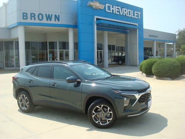 2026 Chevrolet Trax LT — photo 1 of 31