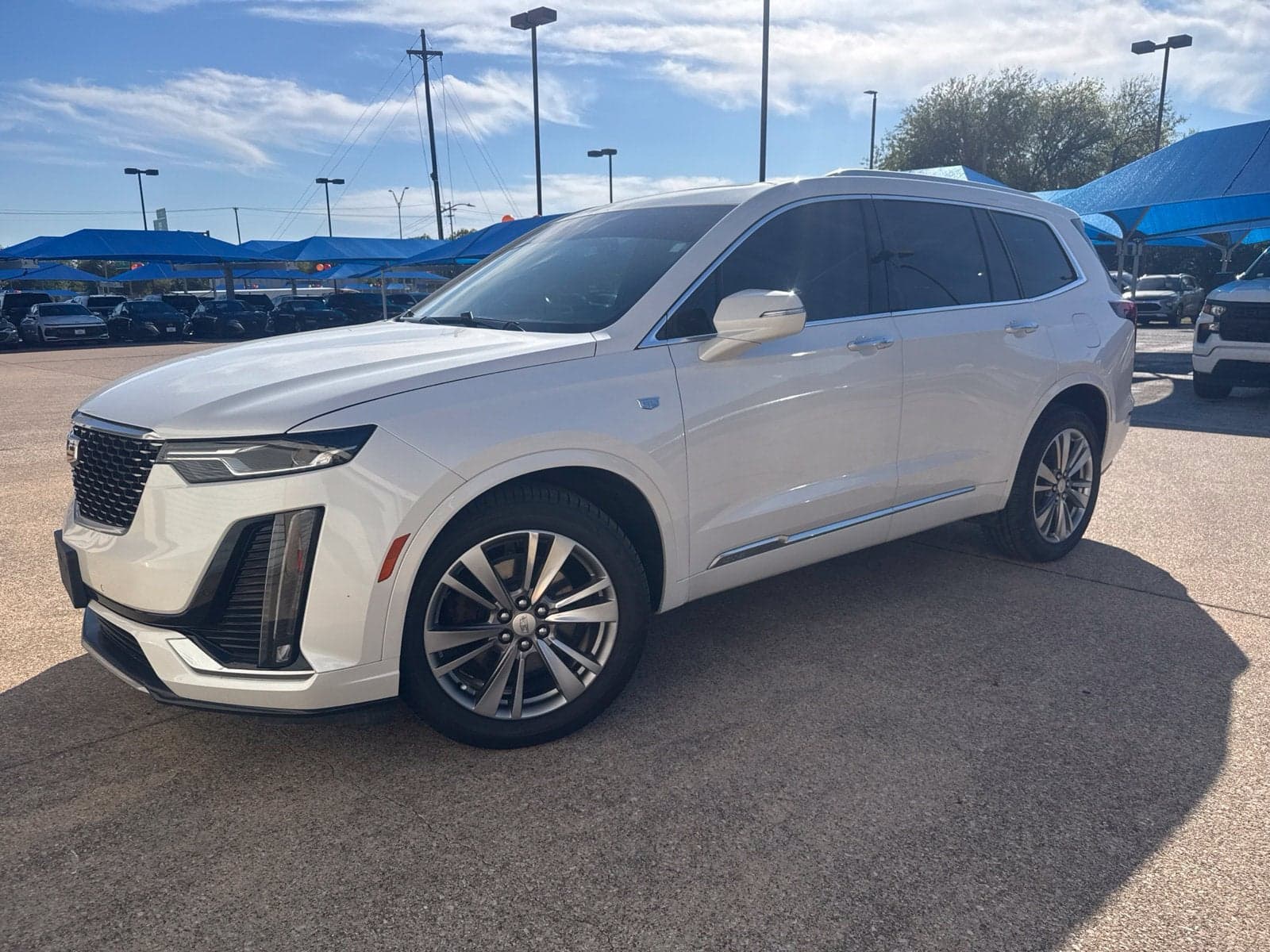 2021 Cadillac XT6 Premium Luxury — photo 1 of 5