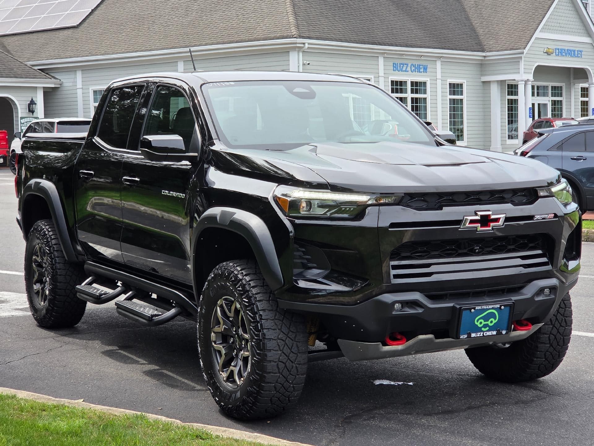 2024 Chevrolet Colorado ZR2 — photo 1 of 33