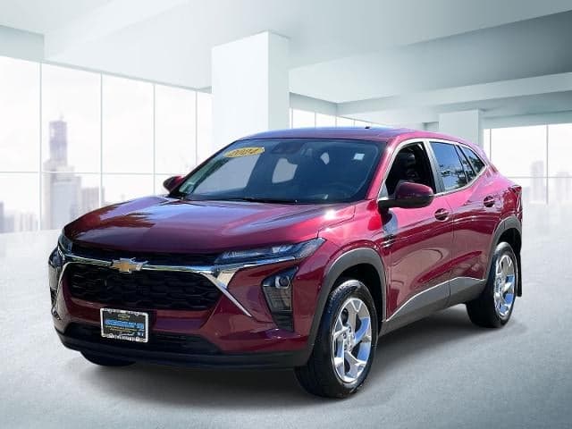 2024 Chevrolet Trax LS — photo 1 of 45