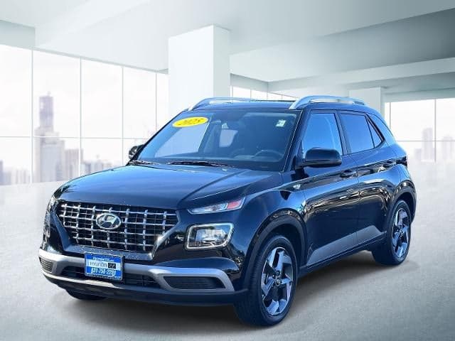 2025 Hyundai Venue SEL — photo 1 of 30