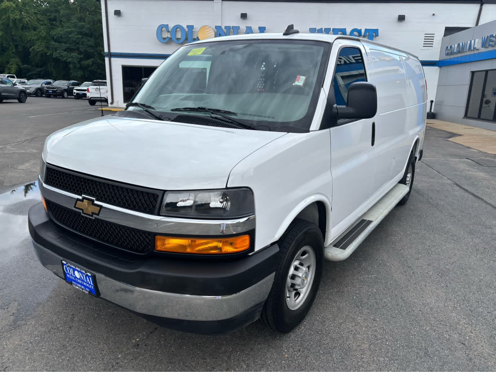 2025 Chevrolet Express Cargo Base — photo 1 of 23