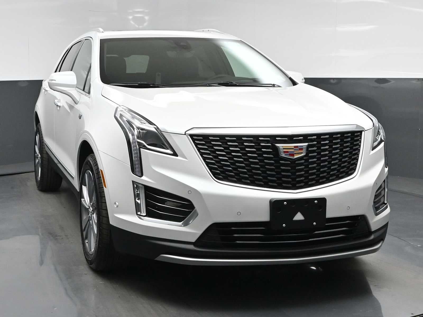 2026 Cadillac XT5 AWD Premium Luxury — photo 1 of 29