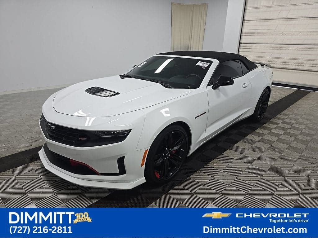 2023 Chevrolet Camaro LT1 — photo 1 of 5