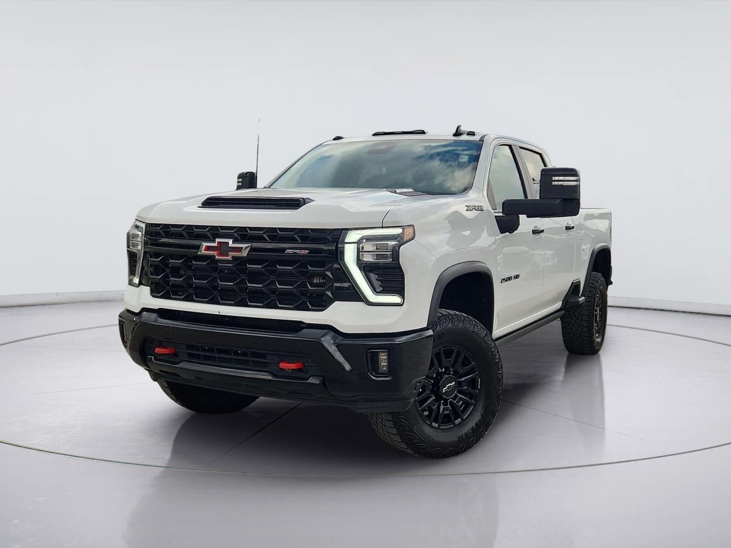 2024 Chevrolet Silverado 2500HD ZR2 — photo 1 of 46