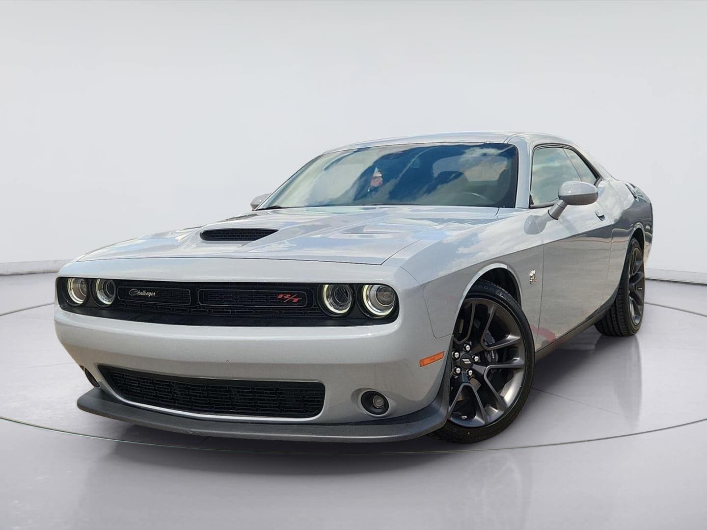 2021 Dodge Challenger R/T Scat Pack — photo 1 of 44