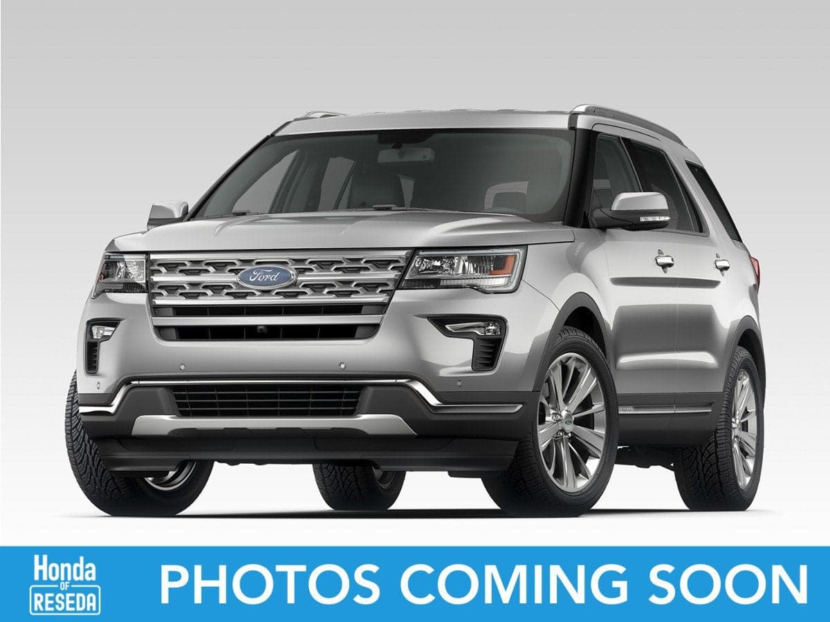 2018 Ford Explorer XLT — photo 1 of 5