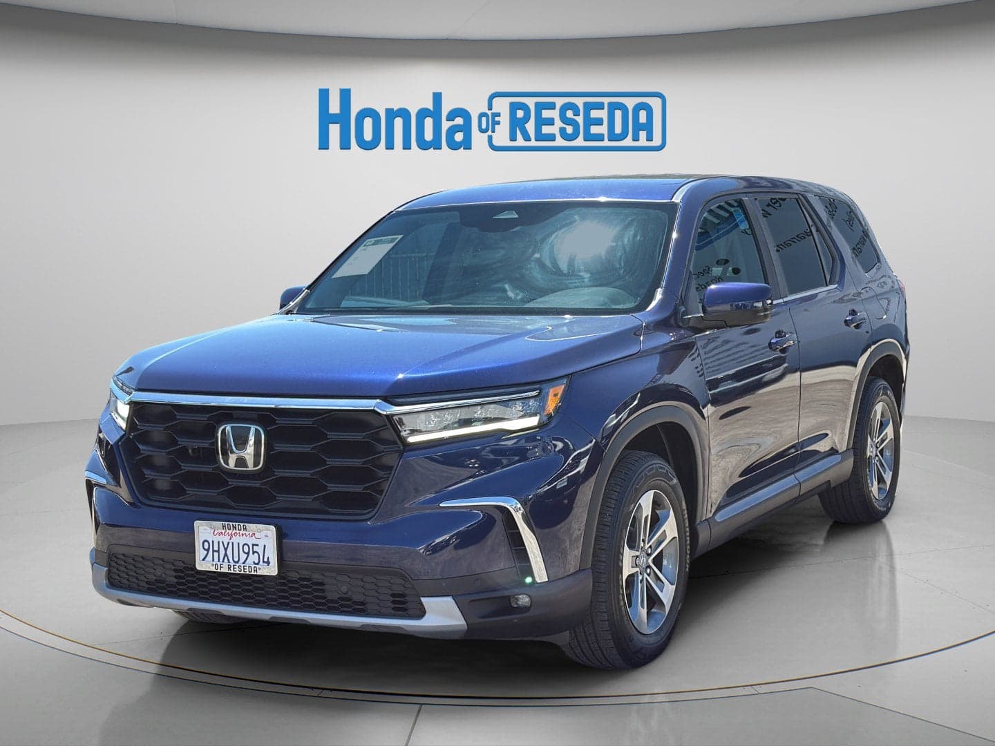 2024 Honda Pilot EX-L 8 Passenger — photo 1 of 40