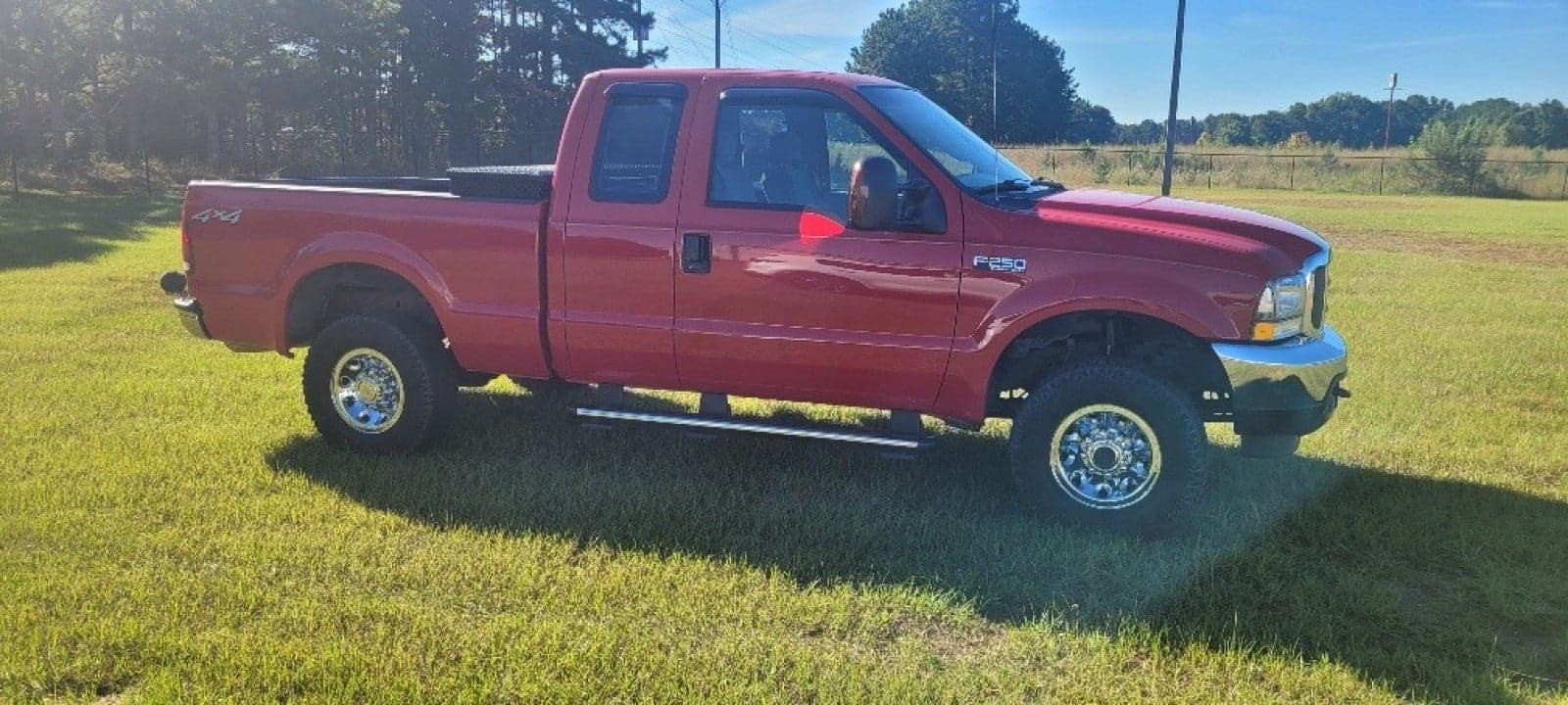 2004 Ford Super Duty F-250 Base — photo 1 of 9