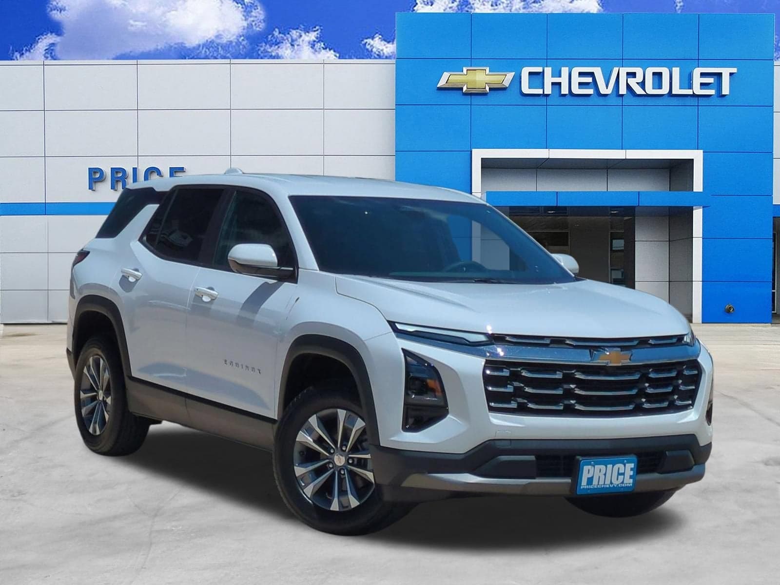 2026 Chevrolet Equinox LT — photo 1 of 26