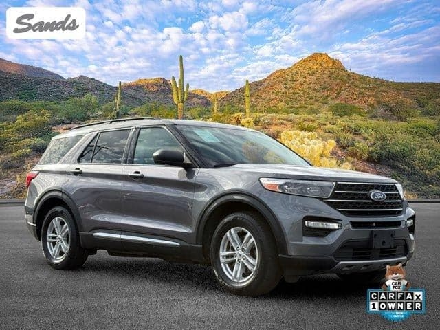 2023 Ford Explorer XLT — photo 1 of 5
