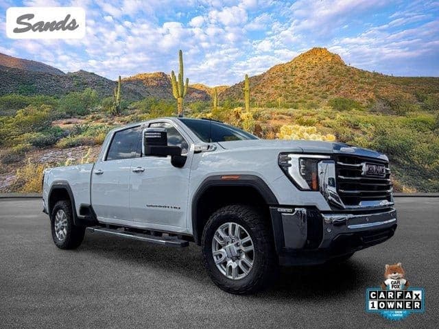2024 GMC Sierra 2500HD SLT — photo 1 of 5