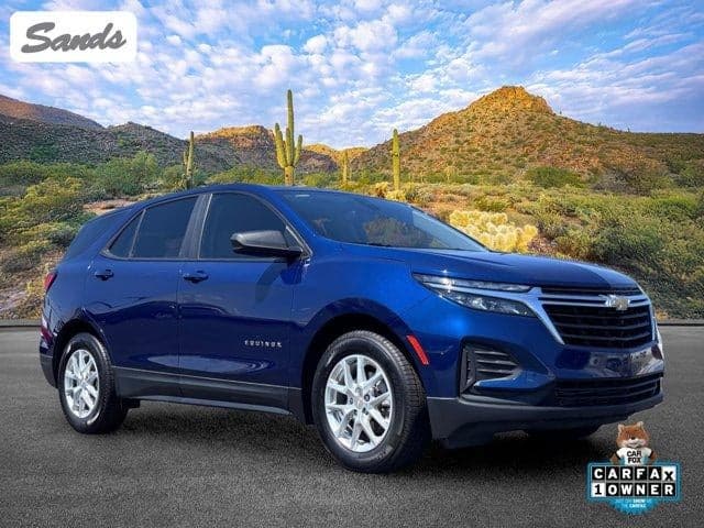 2023 Chevrolet Equinox LS — photo 1 of 35