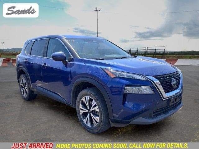 2023 Nissan Rogue SV — photo 1 of 12