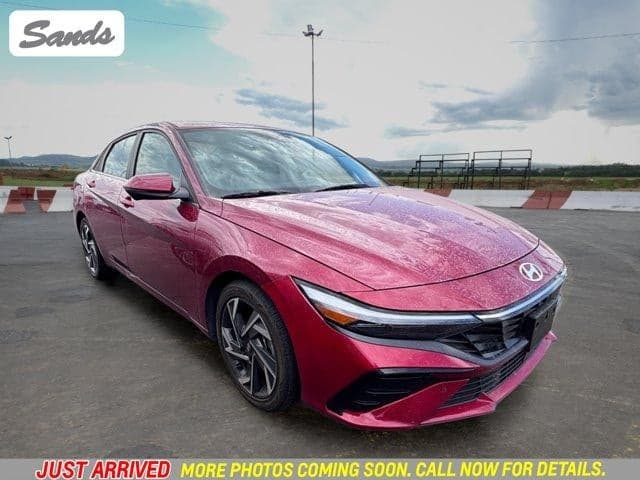 2024 Hyundai Elantra Limited — photo 1 of 11