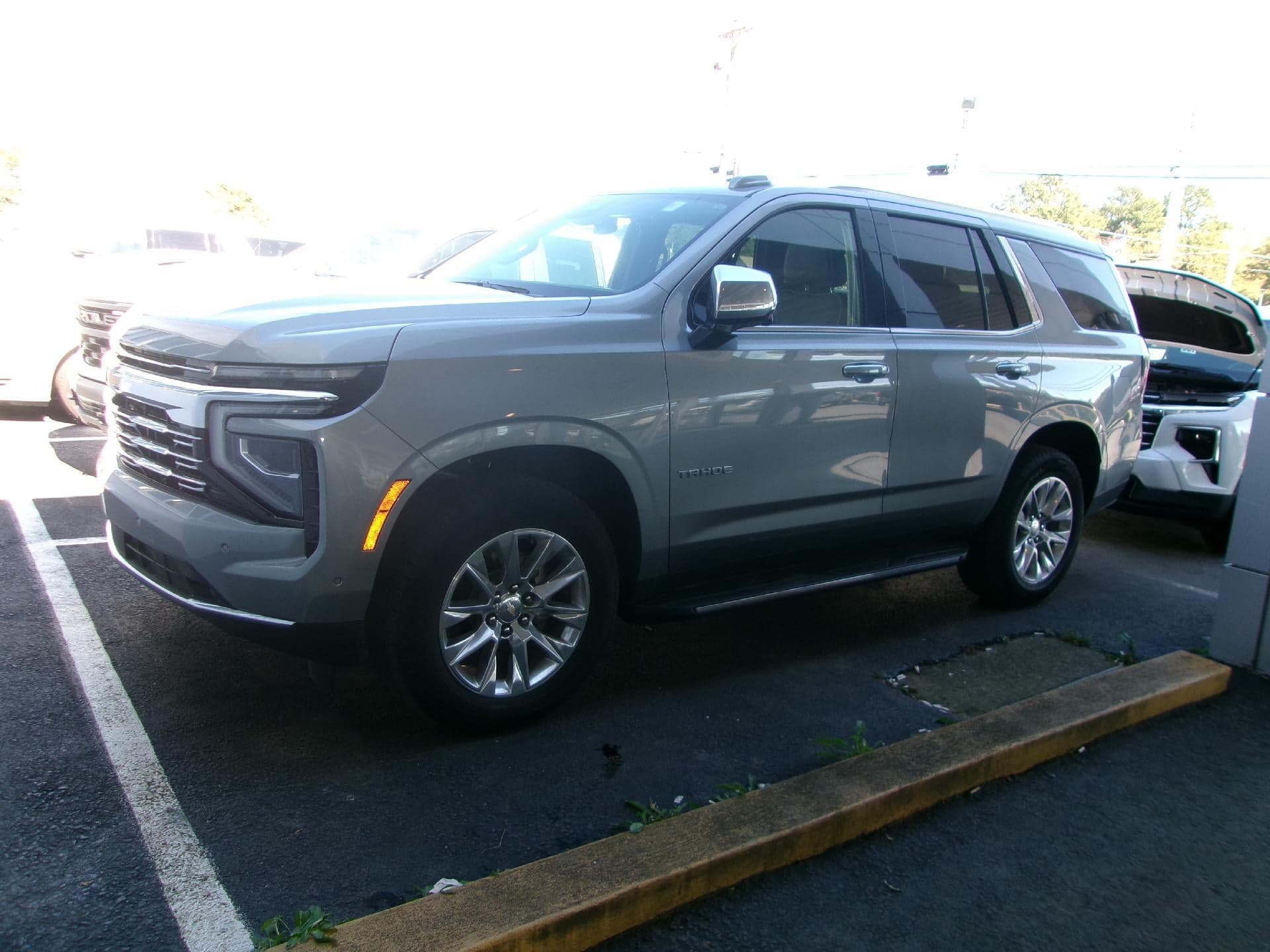 2025 Chevrolet Tahoe Premier — photo 1 of 5