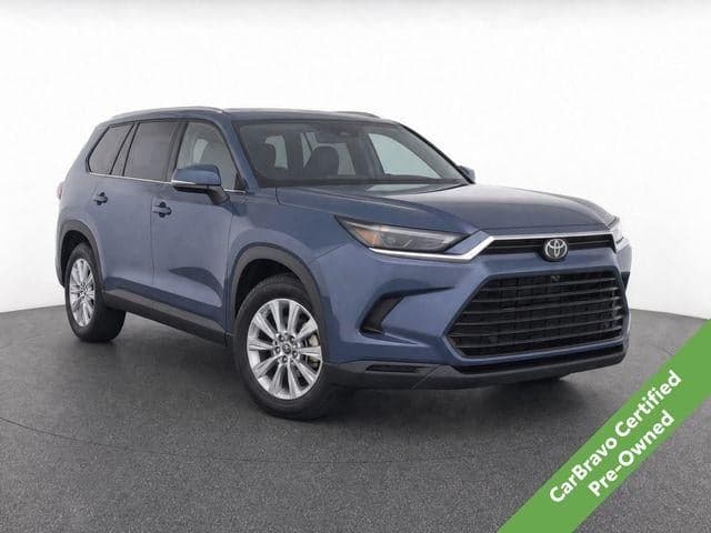 2024 Toyota Grand Highlander XLE — photo 1 of 8
