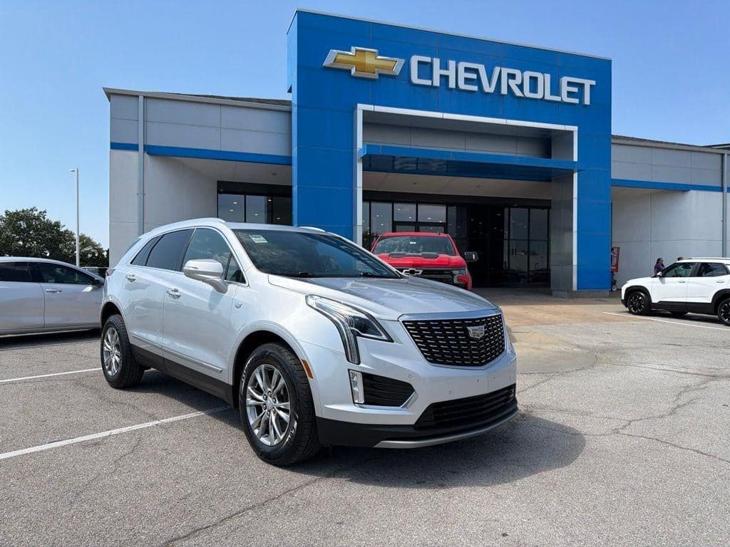 2020 Cadillac XT5 Premium Luxury — photo 1 of 32
