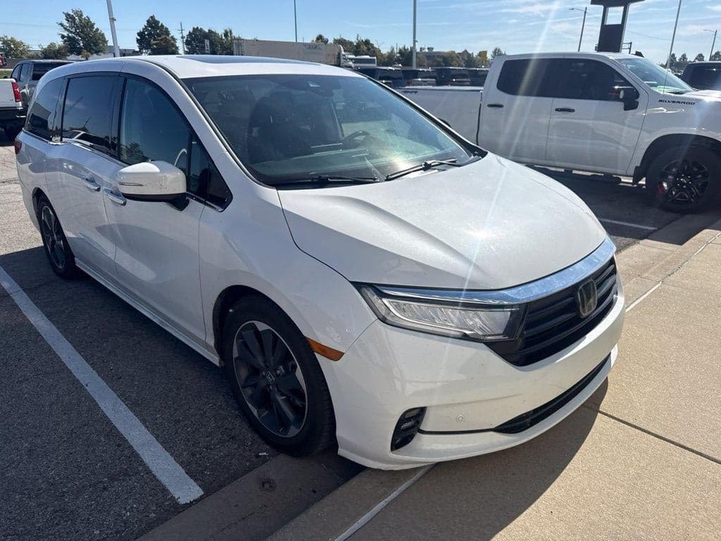 2024 Honda Odyssey Elite — photo 1 of 4