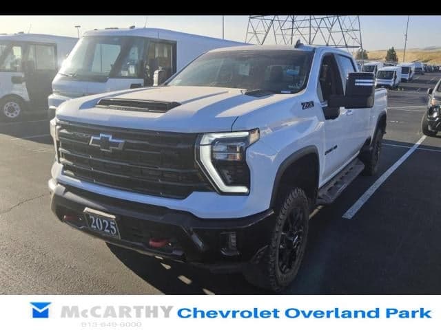 2025 Chevrolet Silverado 2500HD LT — photo 1 of 7