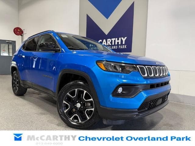 2022 Jeep Compass Latitude — photo 1 of 30