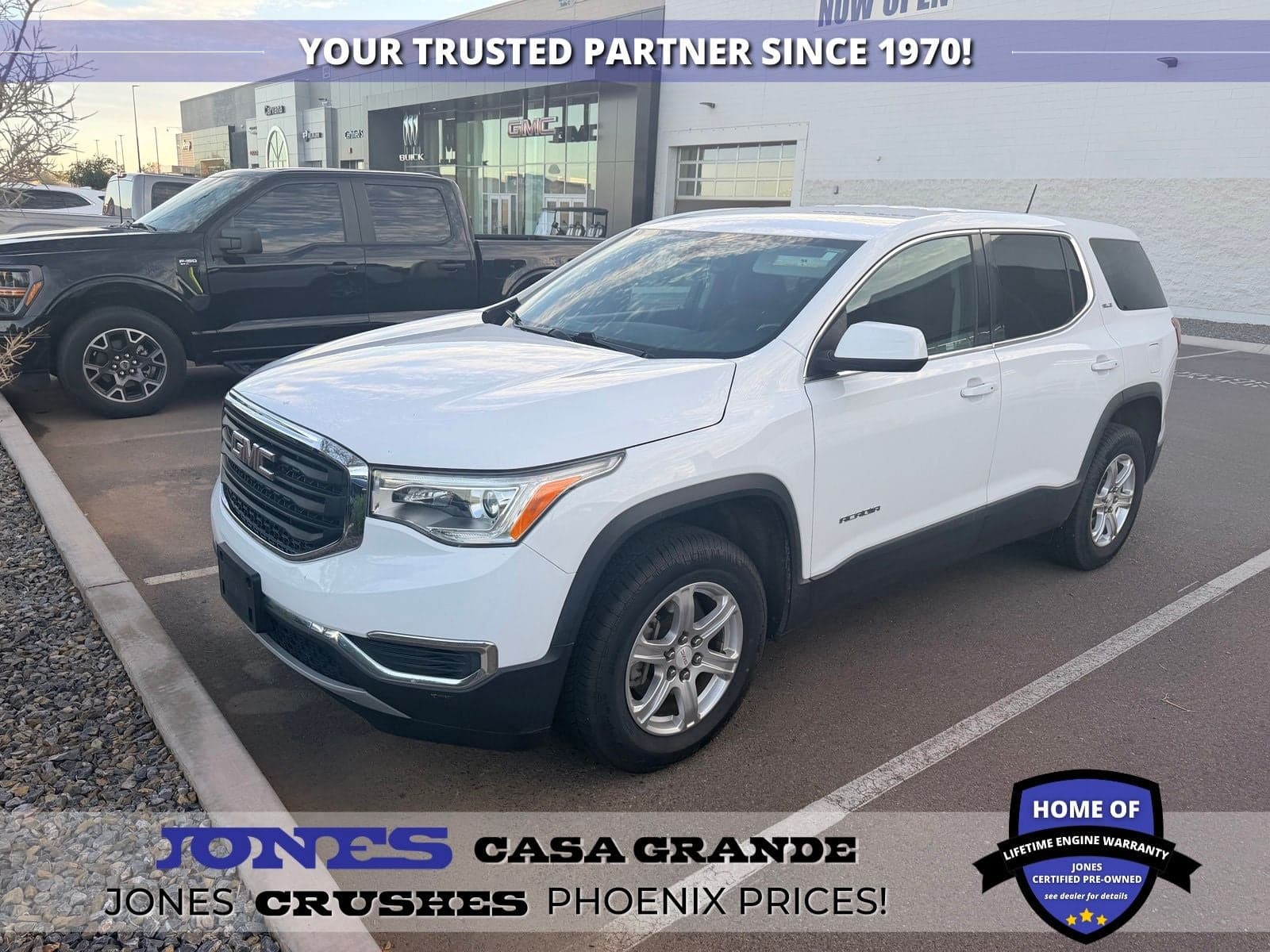 2018 GMC Acadia SLE — photo 1 of 4