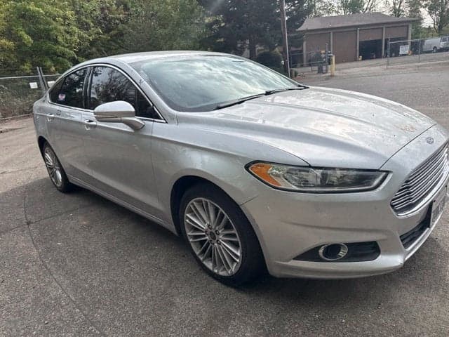 2016 Ford Fusion SE — photo 1 of 21