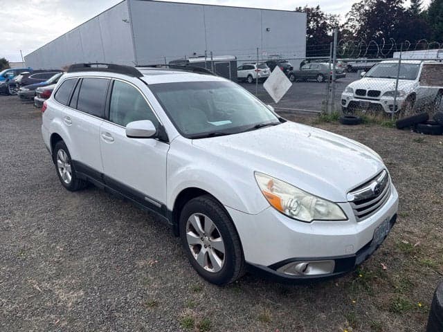 2011 Subaru Outback Base — photo 1 of 5