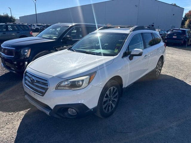 2017 Subaru Outback Base — photo 1 of 5