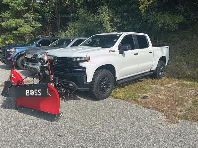 2019 Chevrolet Silverado 1500 LT Trail Boss — photo 1 of 5