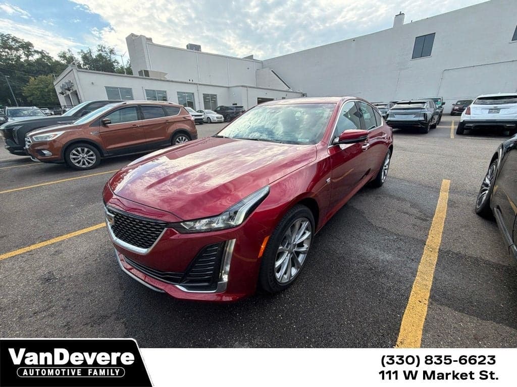 2023 Cadillac CT5 Luxury — photo 1 of 14