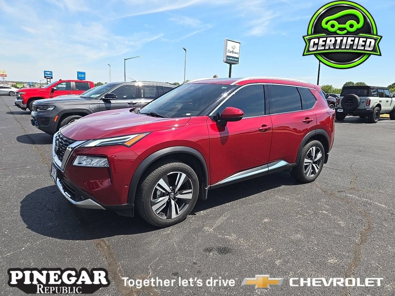 2021 Nissan Rogue Platinum — photo 1 of 22