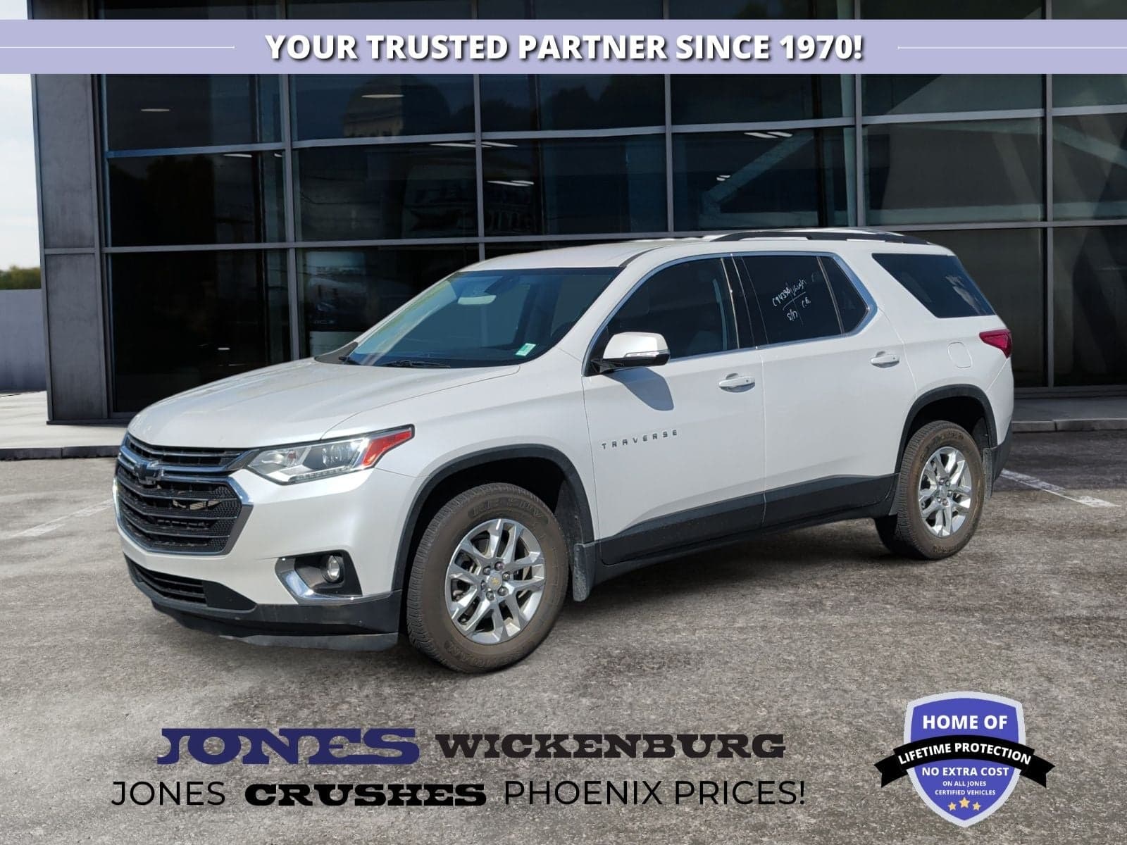 2020 Chevrolet Traverse LT 1LT — photo 1 of 6
