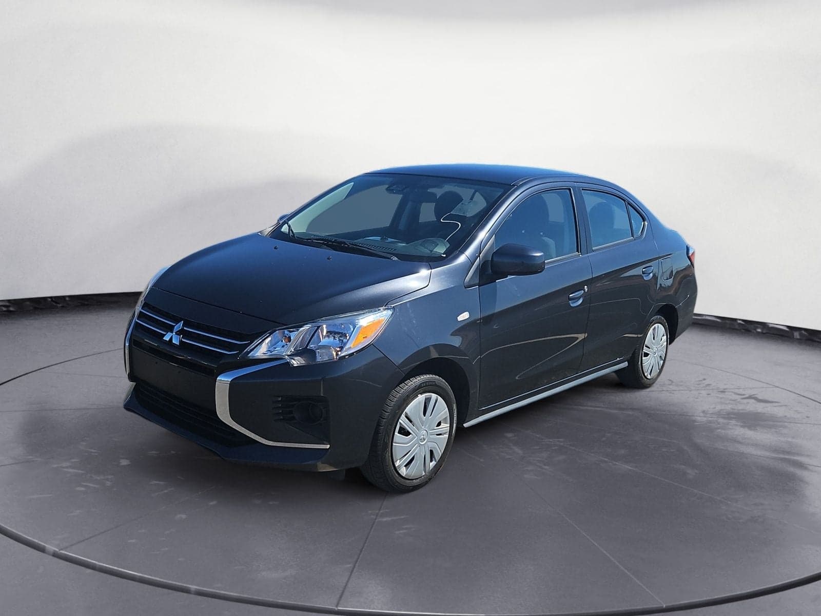 2024 Mitsubishi Mirage G4 Base — photo 1 of 20