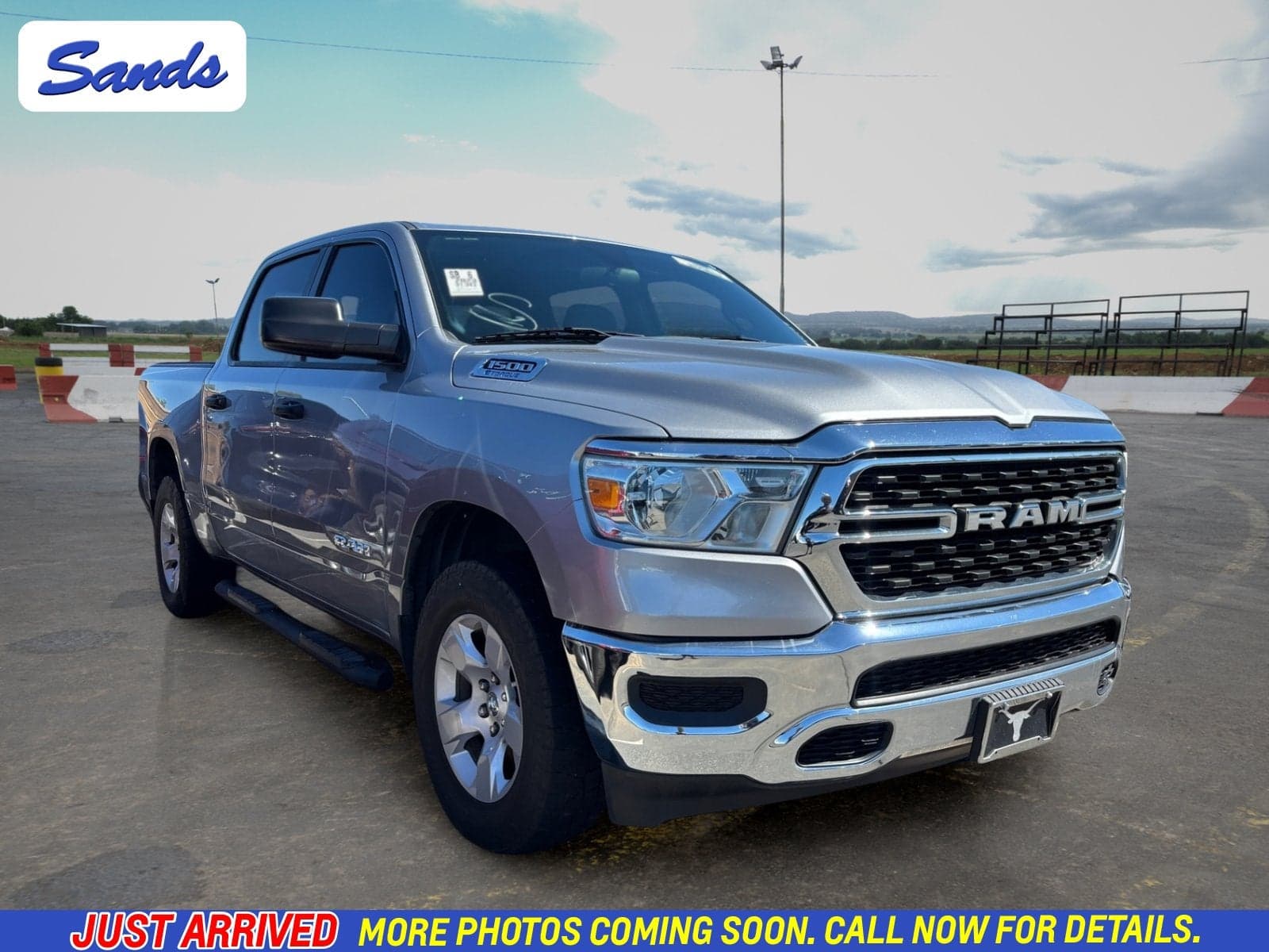 2023 RAM 1500 Big Horn — photo 1 of 11