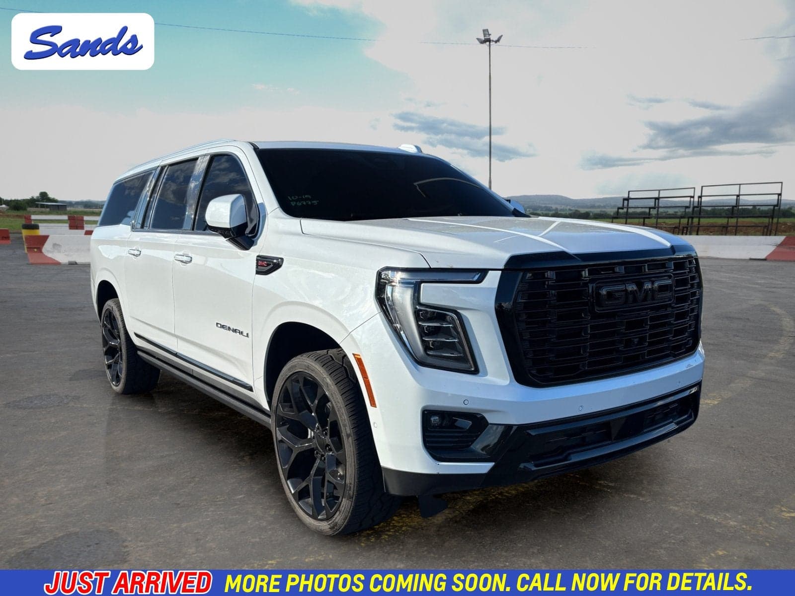 2026 GMC Yukon XL Denali — photo 1 of 5