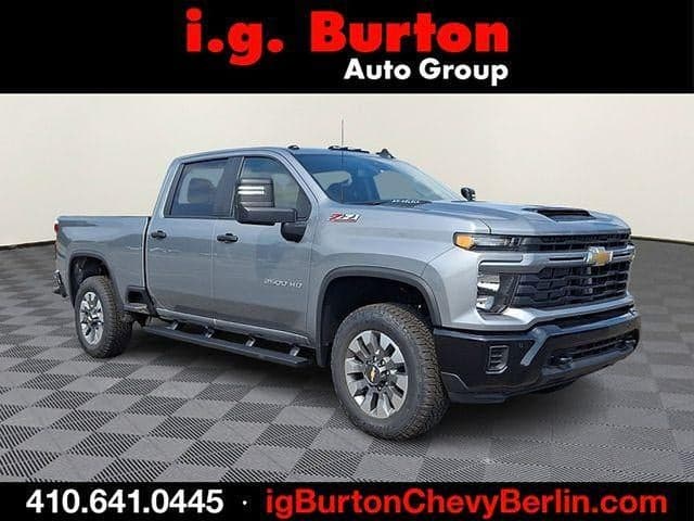 2026 Chevrolet Silverado 2500HD Custom — photo 1 of 25