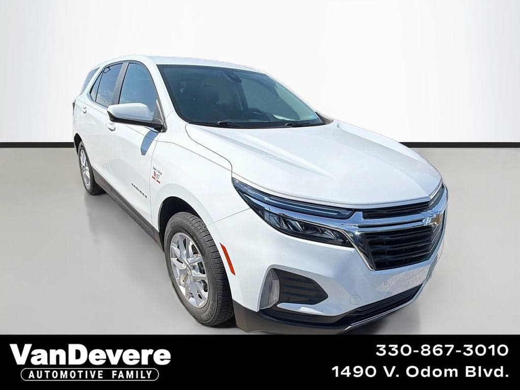 2022 Chevrolet Equinox LT — photo 1 of 28