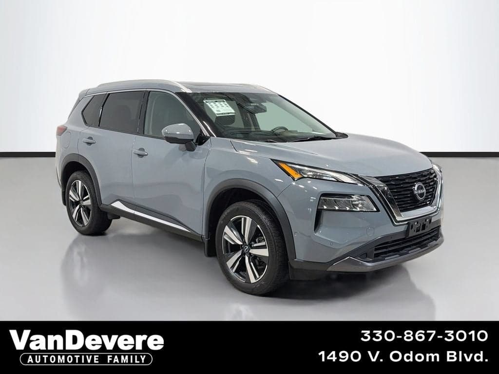 2023 Nissan Rogue SL — photo 1 of 51