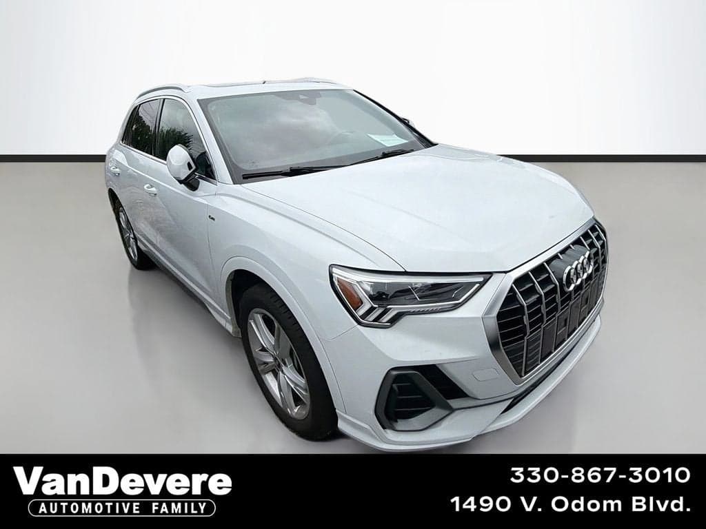 2022 Audi Q3 S line Premium Plus — photo 1 of 26