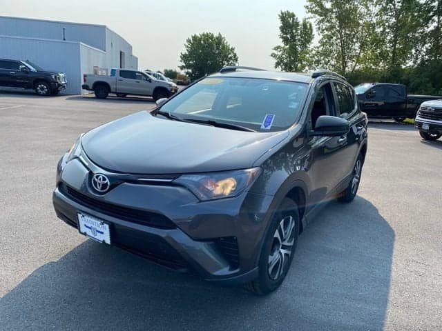 2016 Toyota RAV4 LE — photo 1 of 27