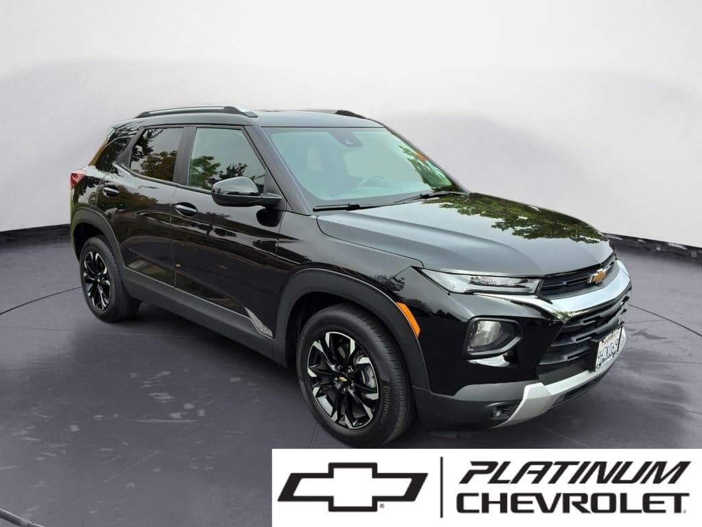 2023 Chevrolet Trailblazer LT — photo 1 of 76