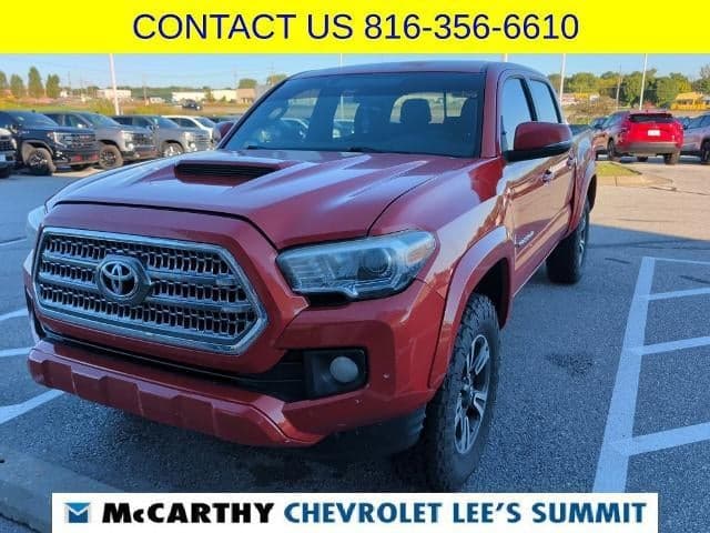 2017 Toyota Tacoma SR5 — photo 1 of 5
