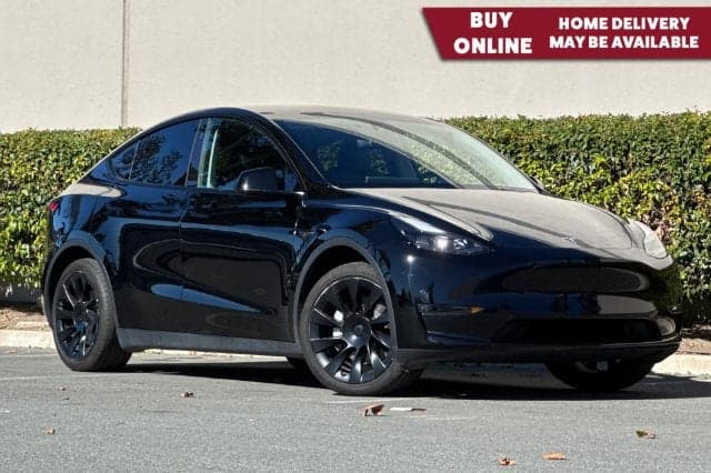 2023 Tesla Model Y Base — photo 1 of 5