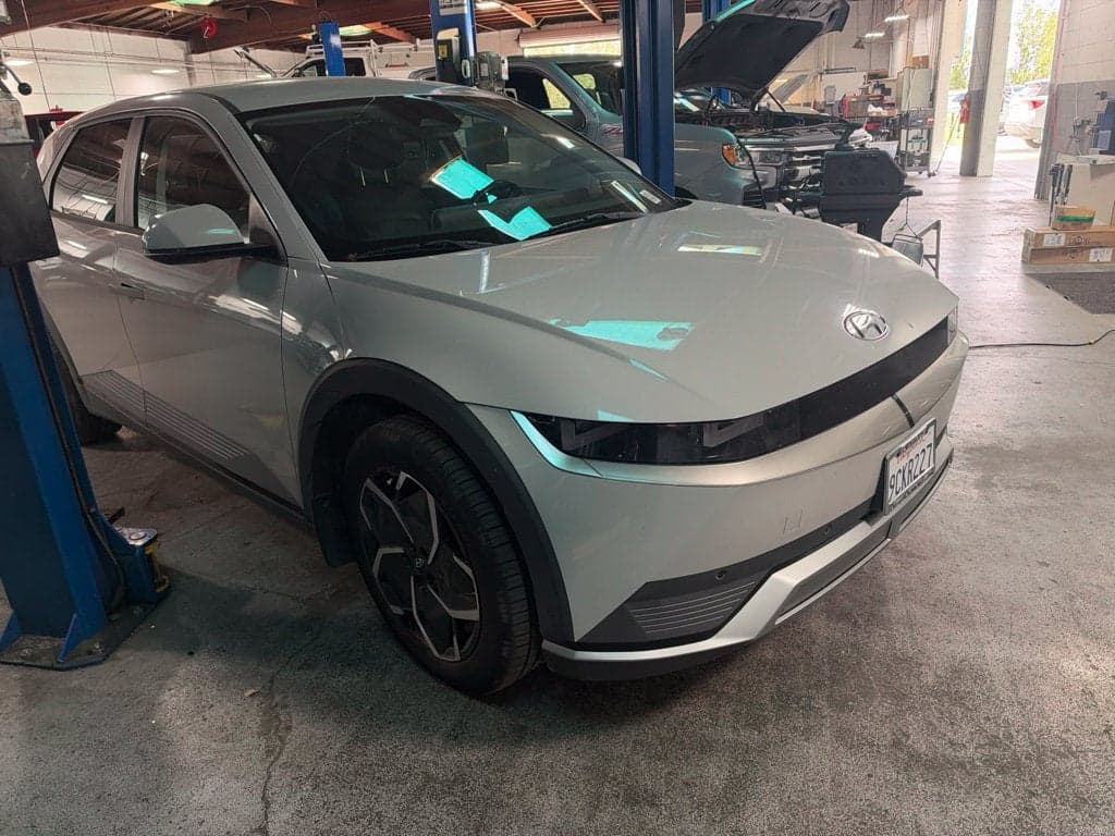 2022 Hyundai IONIQ 5 SEL — photo 1 of 5