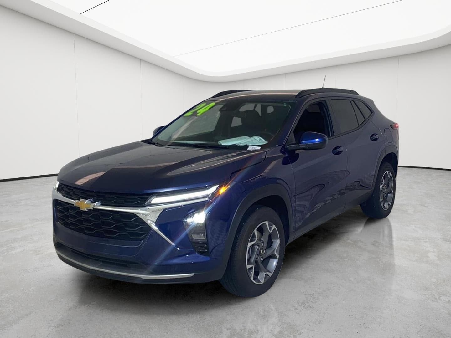 2024 Chevrolet Trax LT — photo 1 of 51