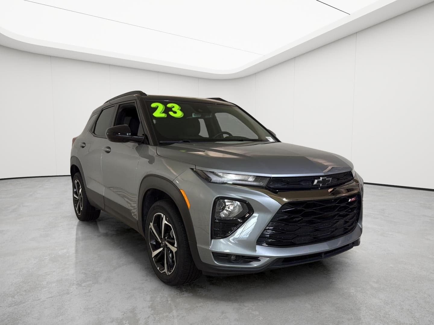 2023 Chevrolet Trailblazer RS — photo 1 of 42