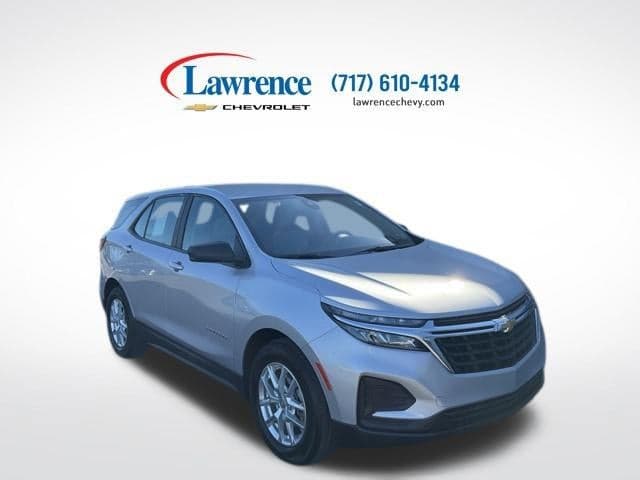 2022 Chevrolet Equinox LS — photo 1 of 5