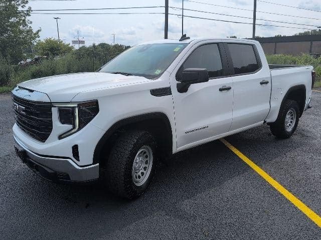 2024 GMC Sierra 1500 Pro — photo 1 of 43